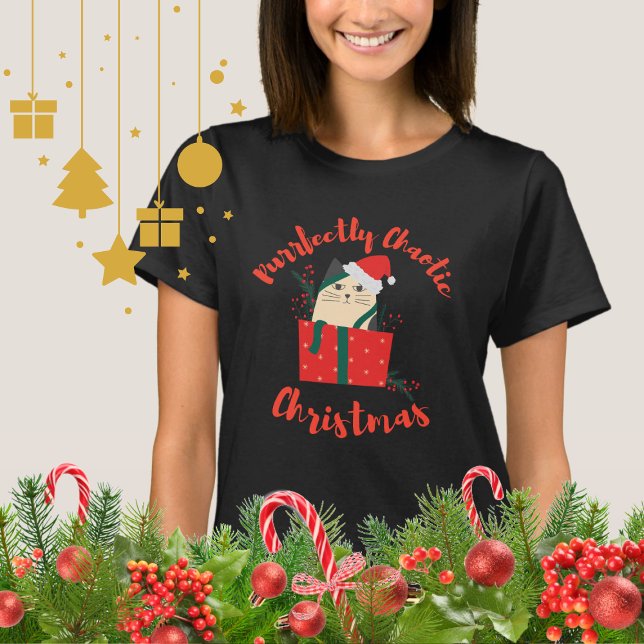 Purrfectly Chaotic Christmas Funny Holiday Cat  T Shirt (Skapare uppladdad)