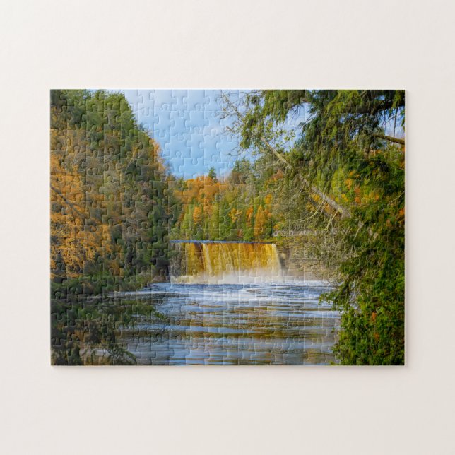 Pussel av Tahquamenonfallen Michigan. (Horisontell)