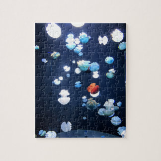 Pussel för Monogram för regnbågegeléfisk