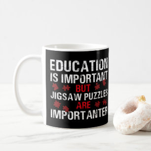 "... pusslen är viktiga" typografcitat, kaffemugg