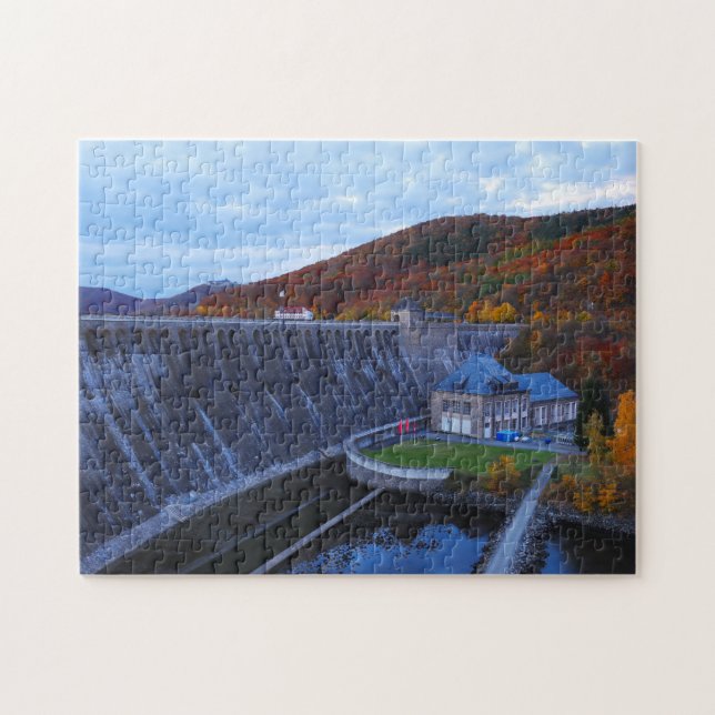 Puzzle Edersee Staumauer im Herbst Pussel (Horisontell)