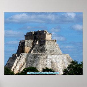Pyramid av magician, Uxmal, Mexiko Poster
