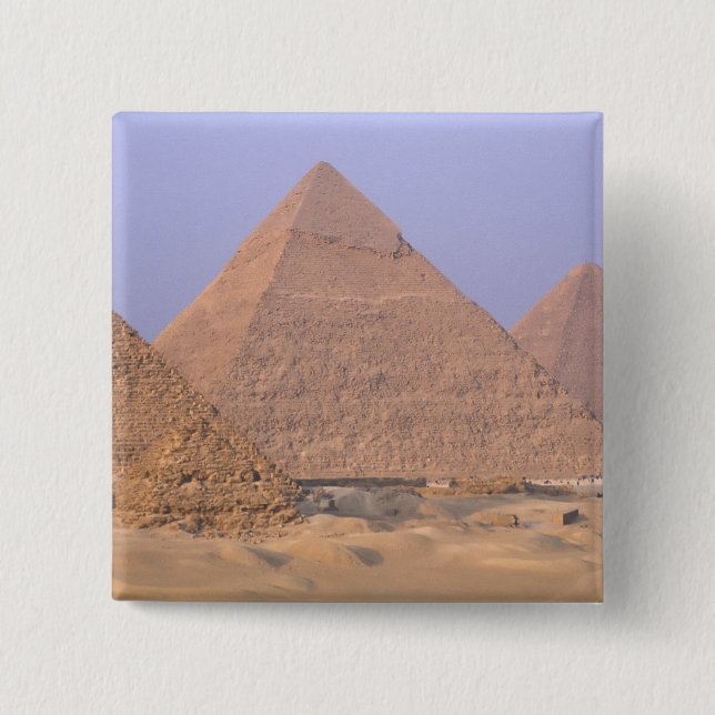 Pyramid av Menkaure Mycerinus), Pyramid av Knapp (Framsida)