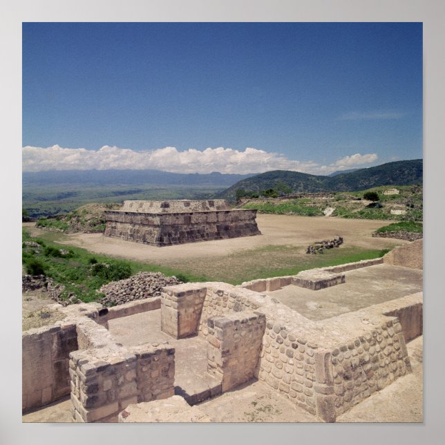 Pyramid i den blomstrande serpenten poster (Framsidan)