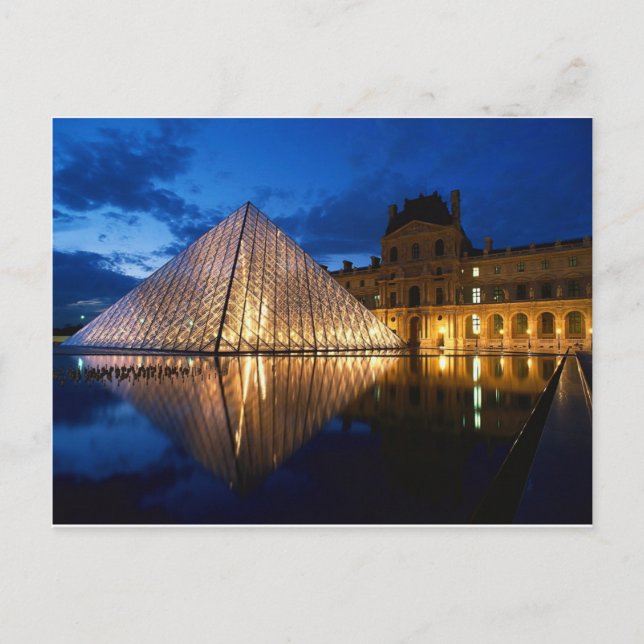 Pyramid i Louvre Museum i Natten, Paris, Frankrike Vykort (Framsida)