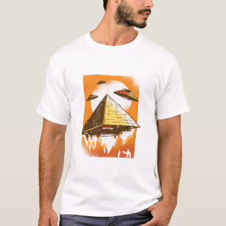 Pyramid UFO:er i öknen T Shirt