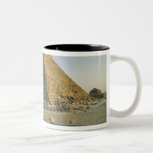 Pyramiderna i Giza, som är nästan 5000 2 Två-Tonad Mugg