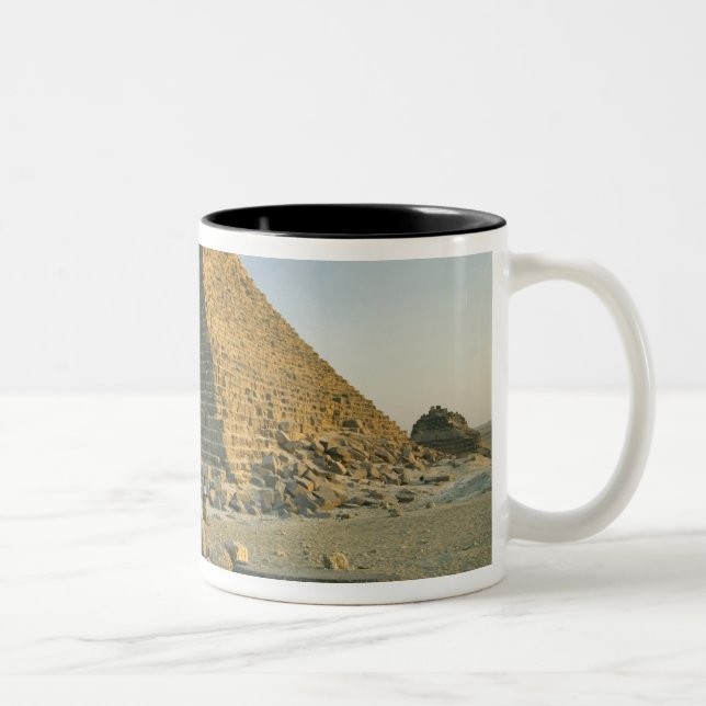 Pyramiderna i Giza, som är nästan 5000 2 Två-Tonad Mugg (Höger)