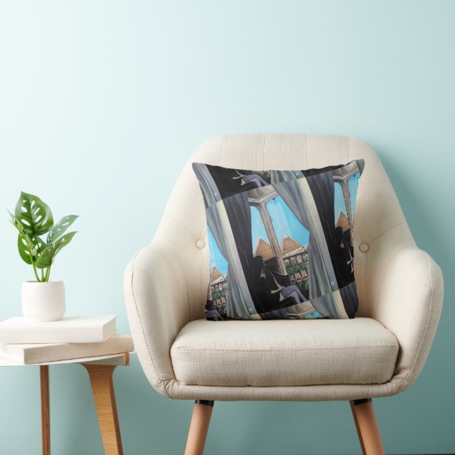 Pyramisa Hotel Målning av Alfred Fox Kudde (Stol)