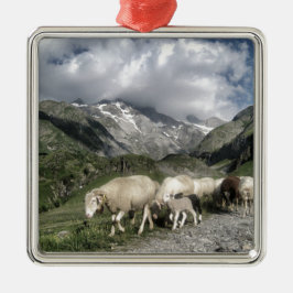 Pyrenéernas landskap julgransprydnad metall