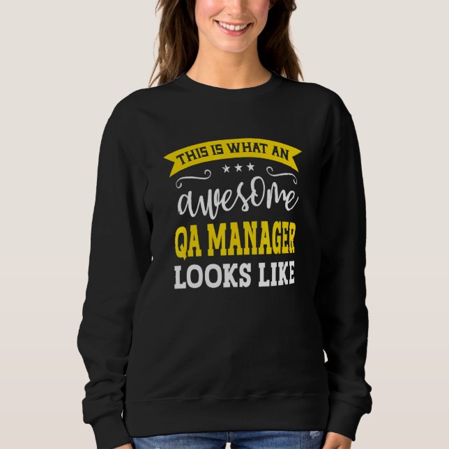QA Manager Job Title Employee Funny Worker QA Mana T Shirt (Framsida)