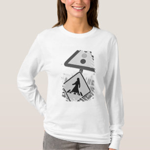 Qatar, Ad Dawhah, Doha. Arabisk fotgängare 2 Tee Shirt