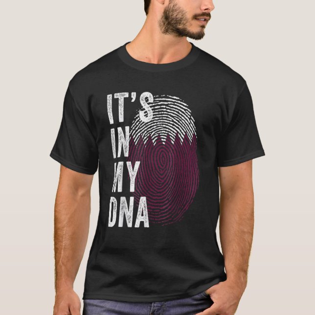 Qatar Det finns i mitt DNA-kort Qatari Fingerprint T Shirt (Framsida)