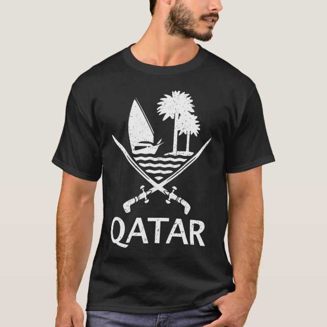 Qatar Flagga Qatari Emblem T Shirt (Framsida)