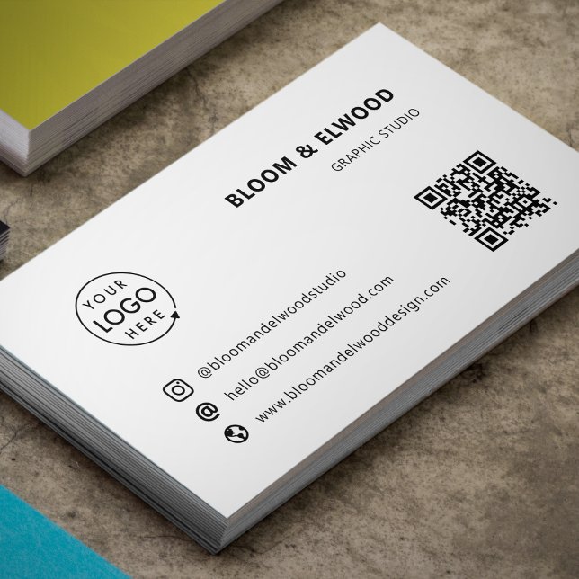 QR-kod - enkel modern, minimal vit Logotyp Visitkort (Modern minimalist logo business card by Guava - clean, professional, and fully customizable)