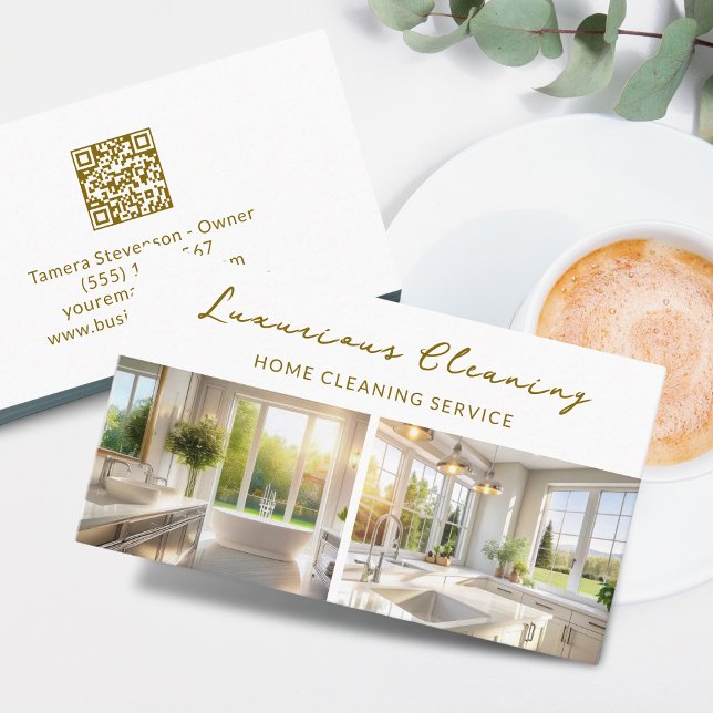 QR-kod för tjänsten Städning av professionell Hous Visitkort (Skapare uppladdad)