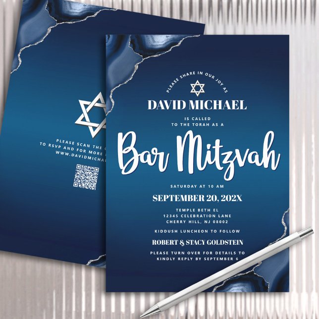 QR-kod Navyblå Ombre Agate Script Bar Mitzvah Inbjudningar (Skapare uppladdad)