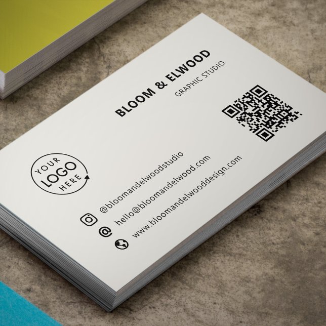 QR-kodens enkla, moderna, minimala Neutralt-Logoty Visitkort (Modern minimalist logo business card by Guava - clean, professional, and fully customizable)