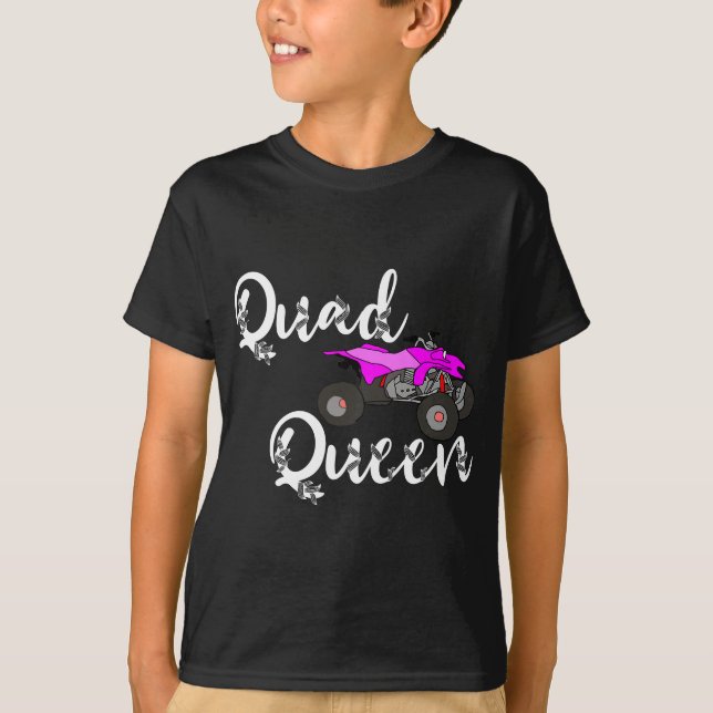 Quad Queen ATV Quad Biker Girl Driver Four Wheele T Shirt (Framsida)