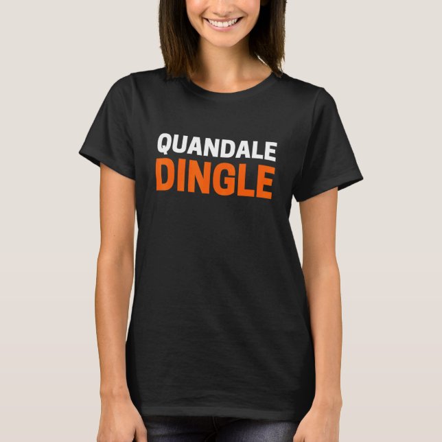 Quandale Dingle Lore Meme 5 T Shirt (Framsida)