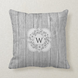 Quatrefoil Monogram Blommigt Utandning Grått Wood  Kudde