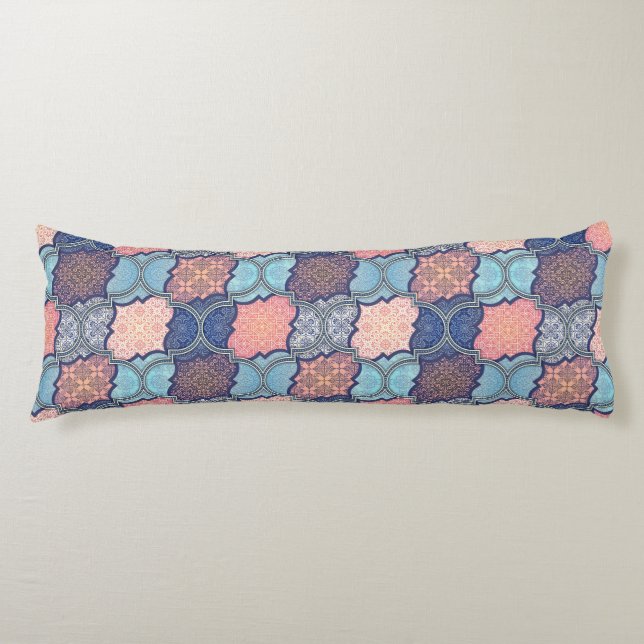 Quatrefoil mönster kroppskudde (Framsidan)