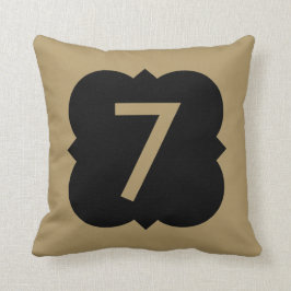Quatrefoil: Numrera 7 Kudde