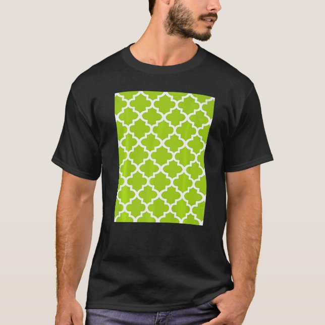 Quatrefoil Pattern In White Outline On Lime Green T Shirt (Framsida)