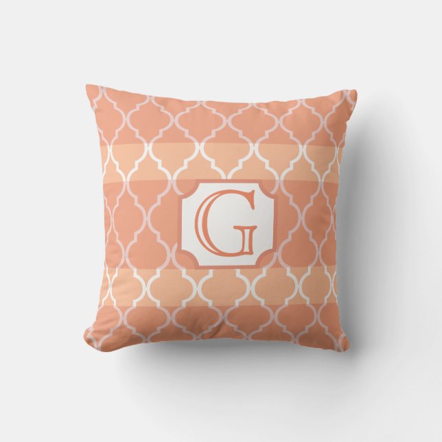 Quatrefoil Rand Monogram av Cheryl Daniels Kudde (Framsida)