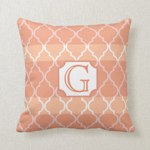 Quatrefoil Rand Monogram av Cheryl Daniels Kudde
