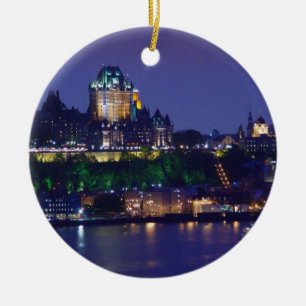 Quebec för natt för ChateauFrontenac slott prydn Julgransprydnad Keramik