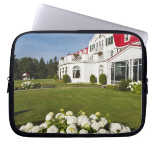 Québec, Kanada. Historiska Hotel Tadoussac, 3 Laptop Sleeve