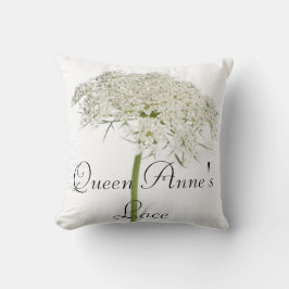 Queen Anne's Snöre vid Kudde