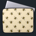 Queen Bee Mönster Laptop Fodral<br><div class="desc">Vintage honungsbin mönster är ett roligt och snyggt sätt att lägga till en liten retro-charm till din hemmadekant. Ta en titt på den här designen av ett antal bin i stil.</div>