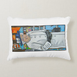 Queen Elizabeth At Paddington Station Prydnadskudde