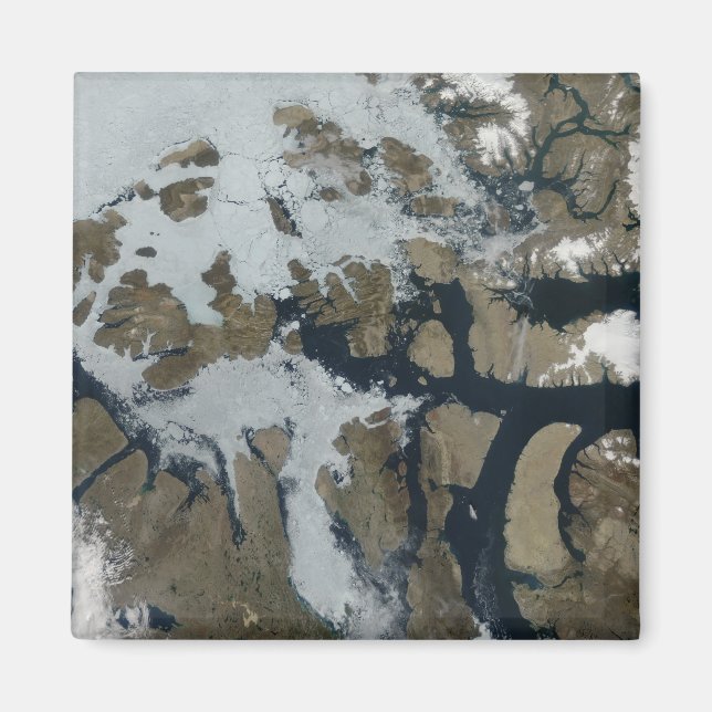Queen Elizabeth Islands Magnet (Framsidan)