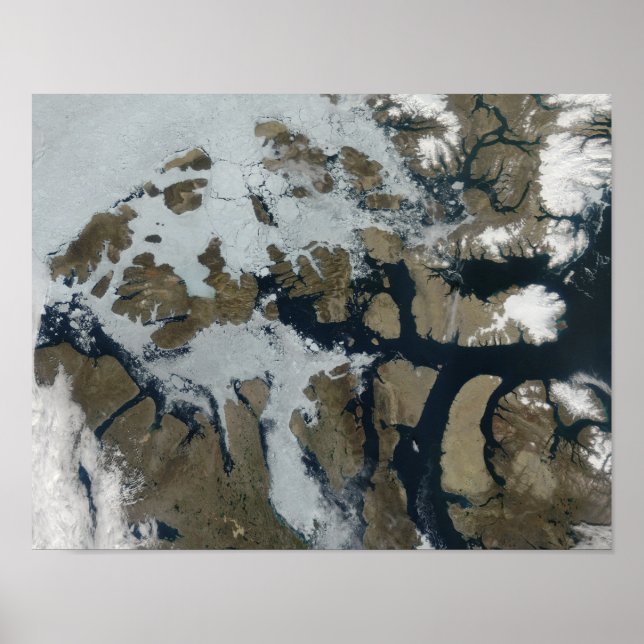 Queen Elizabeth Islands Poster (Framsidan)