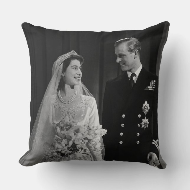 Queen Elizabeth - Royalet Bröllop Kudde (Framsida)