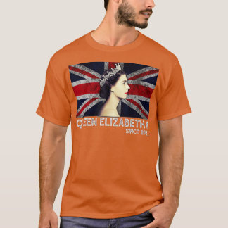 Queen II - Elizabeth S England - Queen of England  T Shirt