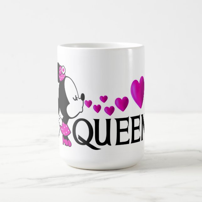 Queen Kaffemugg (Center)