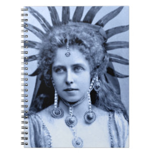 Queen Marie of Rumänien as Sol Queen - blue Anteckningsbok Med Spiral