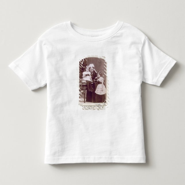 Queen Victoria (1819-1901) med sina barnbarn, T-shirt (Framsida)