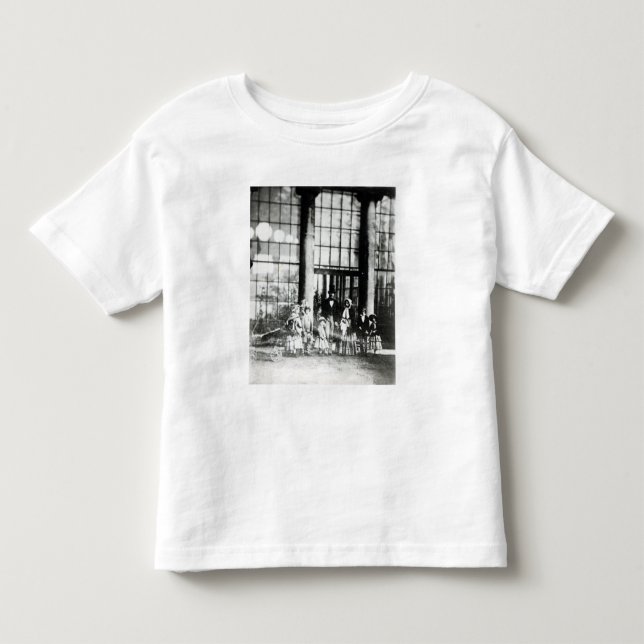 Queen Victoria & Prince Albert med sina Tee Shirt (Framsida)