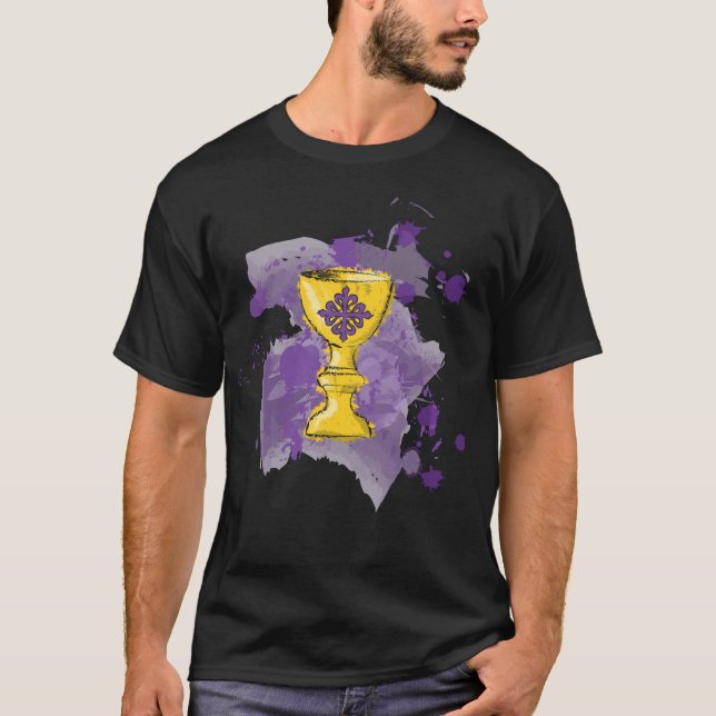 Queen's Chalice T Shirt (Framsida)