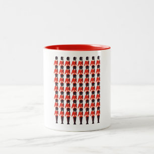 Queens Guard Soldiers Mönster Två-Tonad Mugg