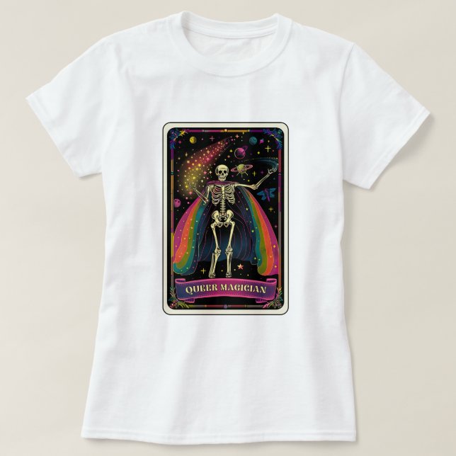 Queer Magician Skeleton Tarot T Shirt (Design framsida)