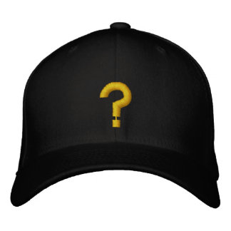 ? - Quest Giver Hat Broderad Keps