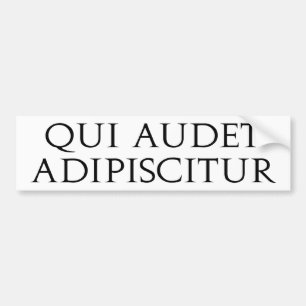 Qui Audet Adipiscitur Bildekal