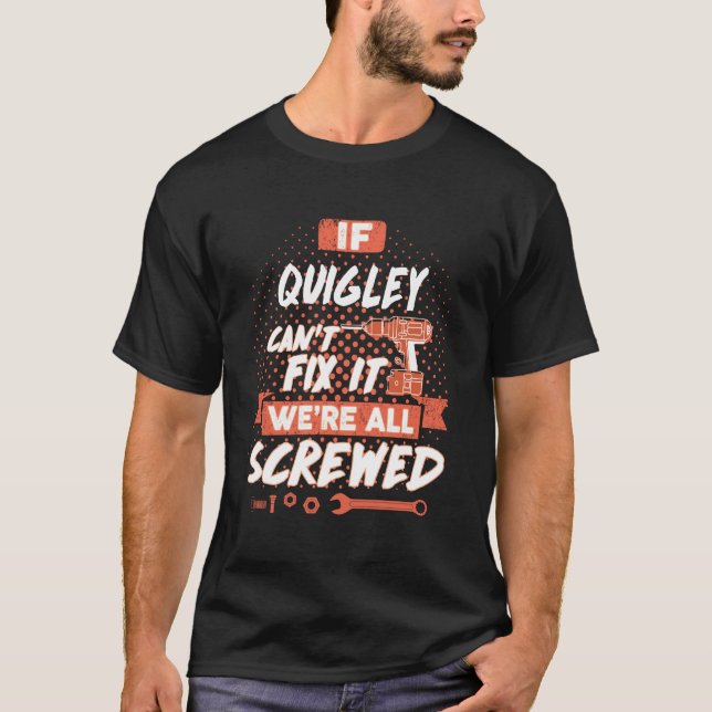 QUIGLEY Namn, QUIGLEY namn vapensköld T Shirt (Framsida)