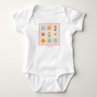 Quiltad med kärlek bebis t shirt